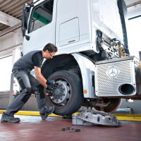 Bosch aku udarni odvijač GDS 18V-1050 H 2x5Ah 1050Nm